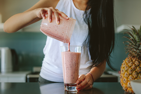 8 Compelling Reasons to Begin Drinking Shakeology