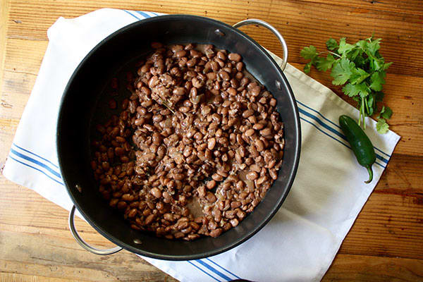 Delicious Slow Cooker Refried Beans Recipe