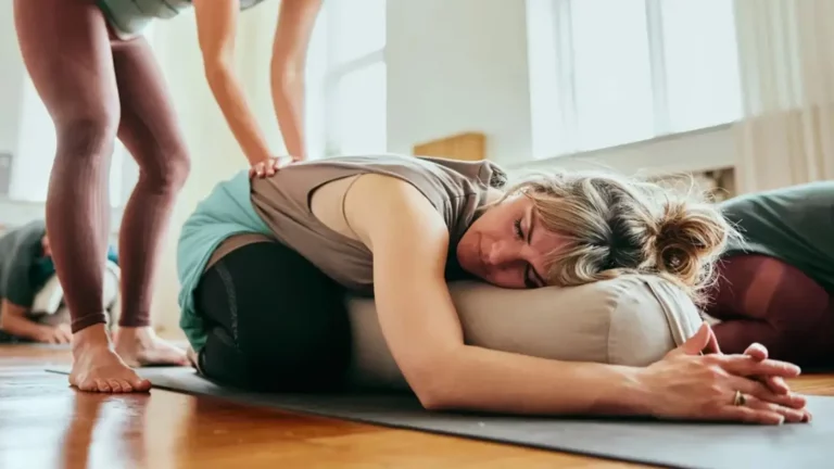 Exercises to Alleviate Menstrual Pain: Effective Stretches for Relief Exercises to Alleviate Menstrual Pain