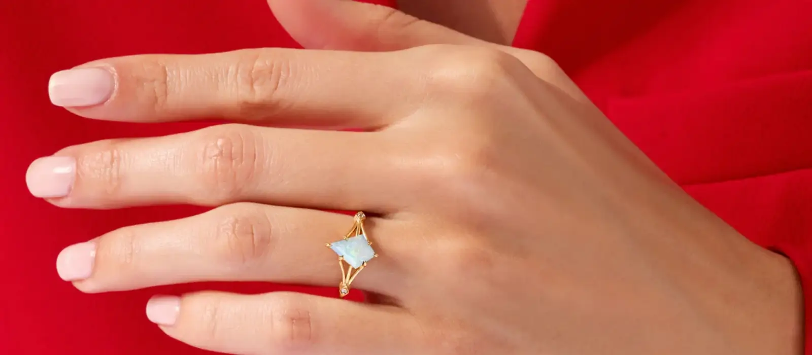 engagement rings with opal